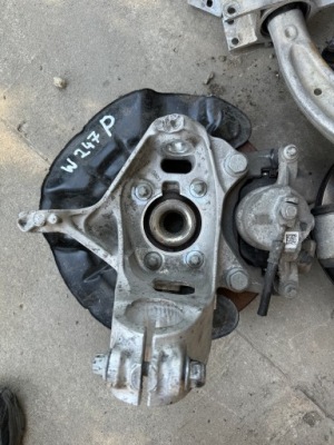 Mercedes w177 w247 w118 поворотный кулак правая фото №1