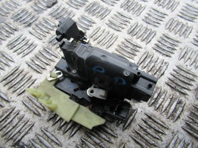 Dacia duster i lift замок правый перед фото №1