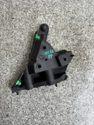 Кронштейн  правий перед volvo xc60 2008-2017 31383164 фото №1