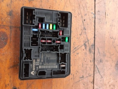 Модуль usm dacia sandero iii 284b65716r фото №1