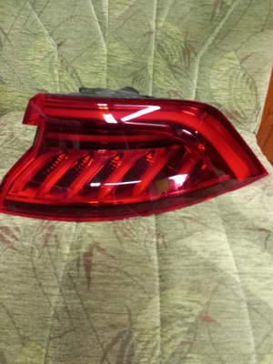 Audi q8 лампа задняя led сторона правая 4m8945070 фото №1