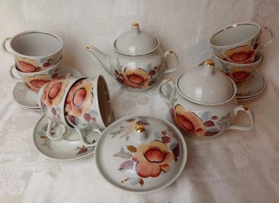 Porcelana ZSRR.1970-91 .POŁONNE.Serwis porcelanowy do herbaty kawy PRL