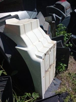 Крила підкрилок бризковик man tgs tga правий lub лівий фото №1