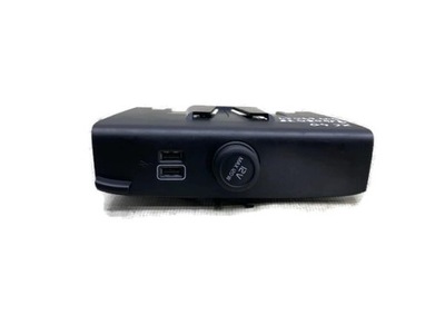 Volvo xc40 панель usb модуль прикурювач 31469021 фото №1