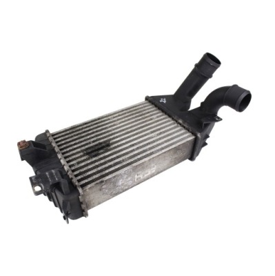 Интеркулер радиатор воздуха opel zafira b 1.9 cdti 2005-2011 13213402 фото №1