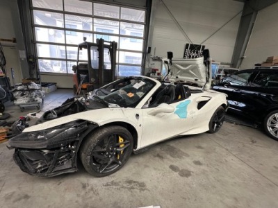 Дверь левая ferrari f8 spider фото №1