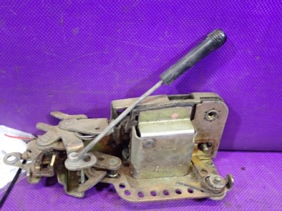 Vw transporter t4 90-03 замок перед лівий 701837015d фото №1