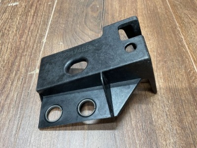 Кронштейн кронштейн фары левый перед renault megane v 5 e-tech 622234745r фото №1