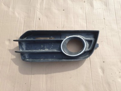 Audi a1 решітка протитуманної фари права перед 8x0807682a фото №1