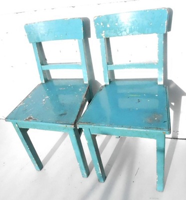 Krzesło zabytkowe z litego drewna iglastego, retro