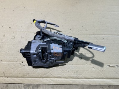 Замок дверь левый перед mercedes s klasa w222 a2227203335 фото №1