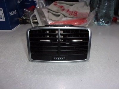 Решітка обдув задня audi a6 c6 lift фото №1