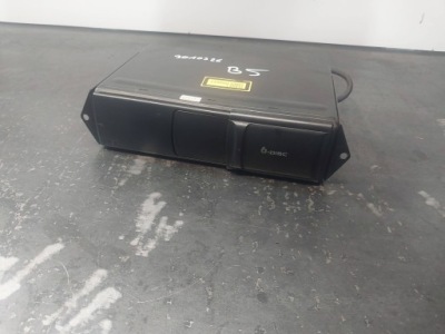 Чейнджер cd volkswagen passat b5 рестайлінг  1j6035111 фото №1