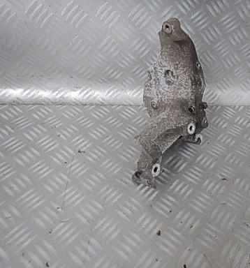 Peugeot 508 1.6 e-hdi кронштейн основа генератора фото №1