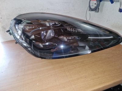 Фара правий porsche cayenne matrix 9y 9y0941036f eu. фото №1