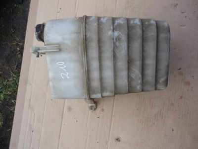 Бачок жидкость омывателя toyota corolla vers фото №1