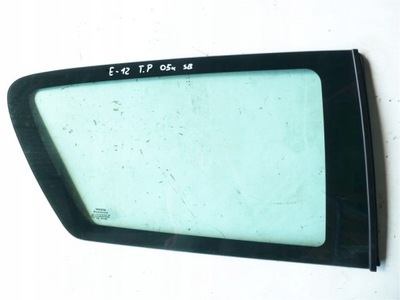 Стекло кузовная правая toyota corolla e12 3d 06- фото №1