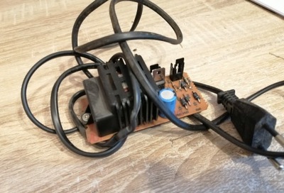 Zasilacz do gramofonu Dual 2215