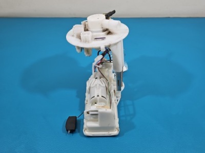 Помпа насос топлива toyota rav4 v 2.5 гибрид 77020-42260 4 pin фото №1