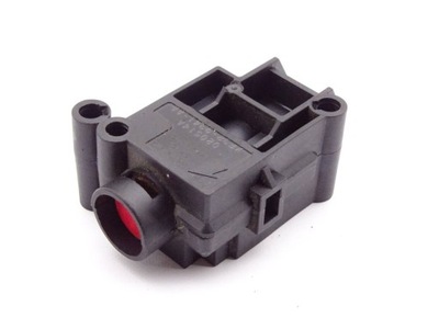 Mazda tribute 00-07 вимикач ударний фото №1