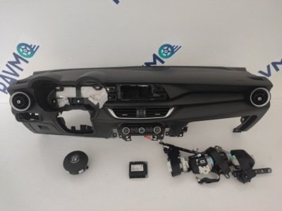 Панель приладів панель  подушка безпеки подушка ремені датчик alfa romeo stelvio фото №1