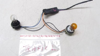 Trafic vivaro ii джгут лампи задня задня 06-14 фото №1