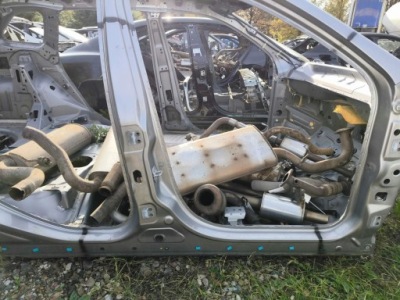 Jeep cherokee 2015 правая сторона блок двигателя средний фото №1