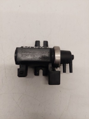 Bmw оригінальний номер 72279600 клапан вакууму фото №1