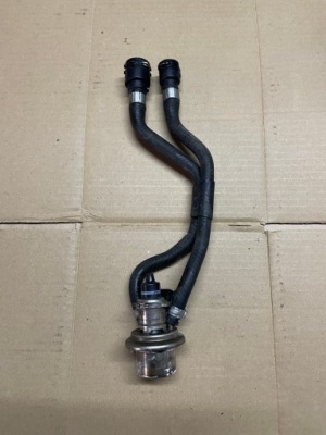 Bmw 1 f20 форсунка adblue 8514448 фото №1