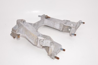 Porsche оригинальный номер 98733115204 кронштейн подрамник рычаг подвеска фото №1