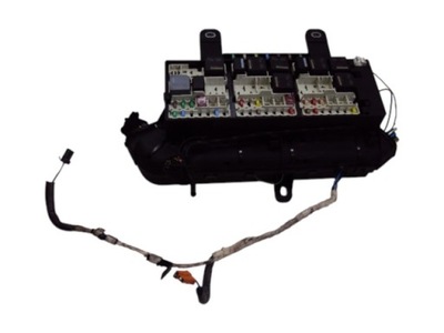 Коробка запобіжників jaguar f-pace фото №1