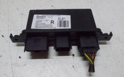 Renault latitude 3.0 dci 12r модуль света 26055002r фото №1