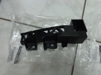 Mazda 5 2005-2008 направляющая правый pod фара новый oryg. фото №1