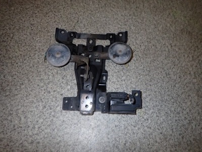 Nissan xtrail t31 07- кронштейн замка капот поперечина фото №1