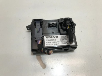 Volvo xc40 модуль блок управления консоли 31663963 фото №1