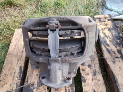 Супорт гальмівний перед лівий scania r 1946307 фото №1