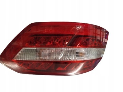 Оригінальна лампа задня mercedes w212 фото №1