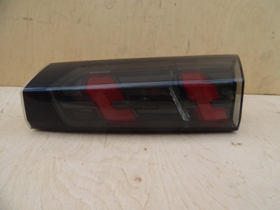 Peugeot 2008 ii лампа w кришка права europa фото №1