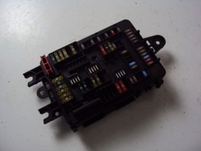 Коробка предохранителей bmw serii 3 f30 f32 фото №1