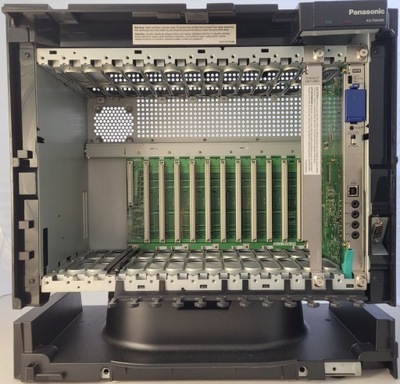 Centrala PANASONIC KX-TDA200 ( obudowa )