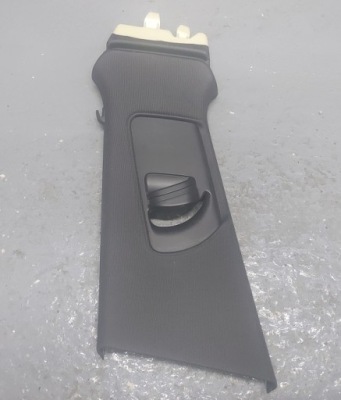 Audi a4 b8 захист обшивка стійка b ліва s-line фото №1