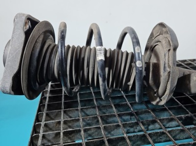 Пружина перед передняя mercedes w176 1.5 cdi фото №1