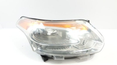 Citroen c3 picasso лампа фара правый 9681806180 фото №1