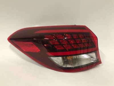 Hyundai i30 3 универсал рестайлинг  21- фара задняя левая led фото №1