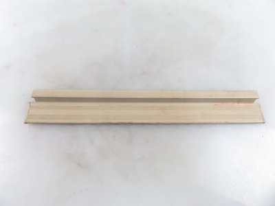 Молдинг поріг внутрішня права mercedes w124 фото №1