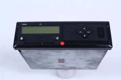 Тахограф mercedes actros a0024465233 фото №1