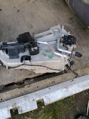 Обігрівач вентилятор повітропровід mazda mpv задня фото №1