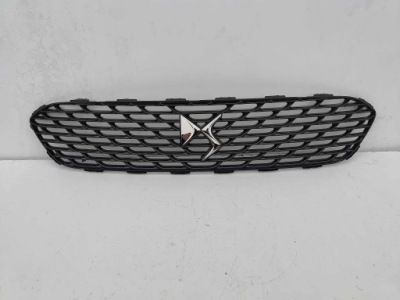 Citroen ds5 рестайлінг  решітка радіатора решітка  бампера перед нова оригінальний номер 4336 фото №1