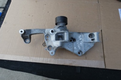 Peugeot 308 2 t9 1.2 thp 2013- кронштейн генератора фото №1