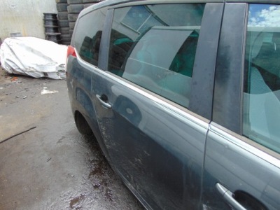 Дверь правое задний  задние peugeot 5008 i ktpd фото №1